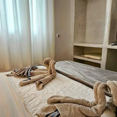 Pleasure 2 Bedrooms Near The Sea Apartment Perissa (Santorini)