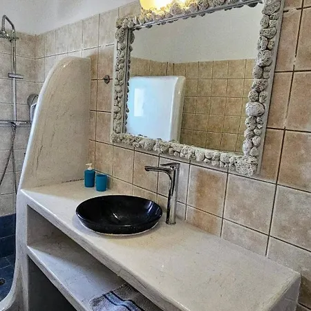 Pleasure 2 Bedrooms Near The Sea *