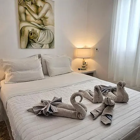 Pleasure 2 Bedrooms Near The Sea Apartment