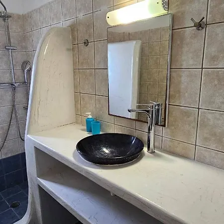 Pleasure 2 Bedrooms Near The Sea