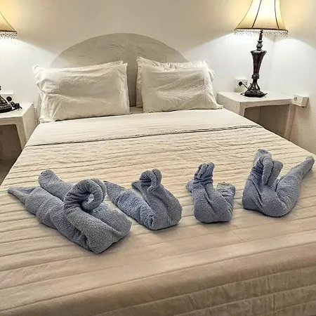 Апартаменты Pleasure 2 Bedrooms Near The Sea