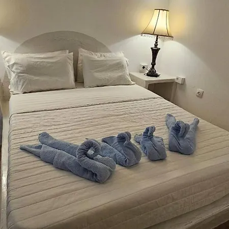 Pleasure 2 Bedrooms Near The Sea Apartment *
