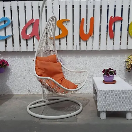 Apartment Pleasure 2 Bedrooms Near The Sea
