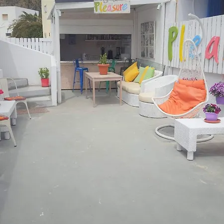 Pleasure 2 Bedrooms Near The Sea Apartment Perissa (Santorini)