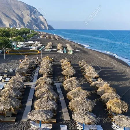 Pleasure 2 Bedrooms Near The Sea Perissa (Santorini)