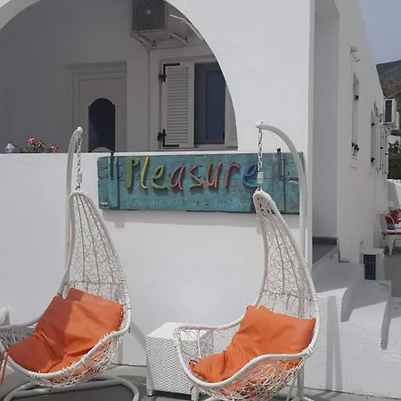 Pleasure 2 Bedrooms Near The Sea Apartment