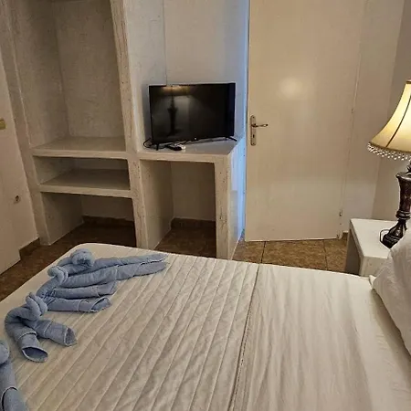 Pleasure 2 Bedrooms Near The Sea Apartment Perissa (Santorini)