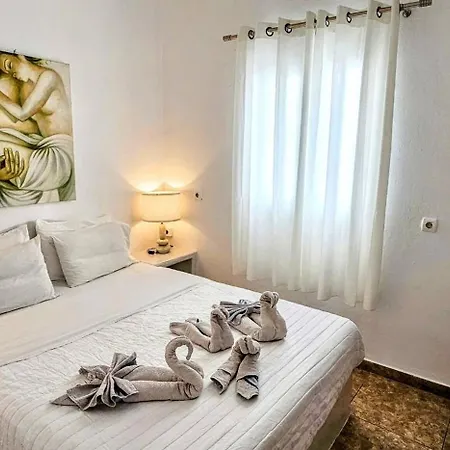 Pleasure 2 Bedrooms Near The Sea *