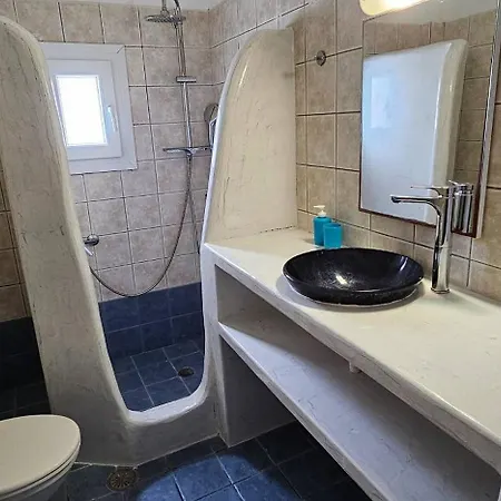 Pleasure 2 Bedrooms Near The Sea *
